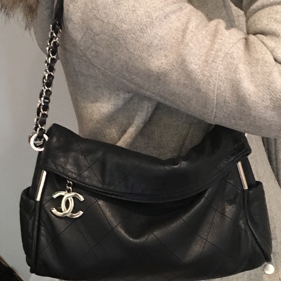 CHANEL Handbags - Chanel Black Lambskin Handbag